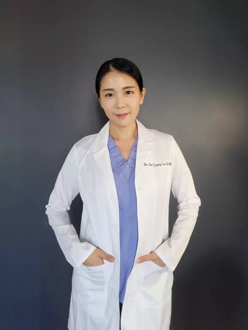 Dr. Elena Cho (DMD, FICOI)