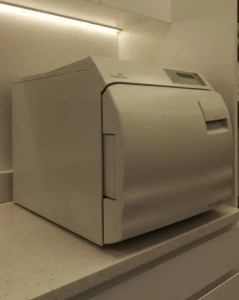 Dentist in Long Island City_AutoClave